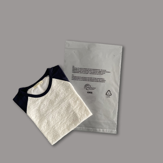 100%再生塑料環保服裝包裝袋（dài）